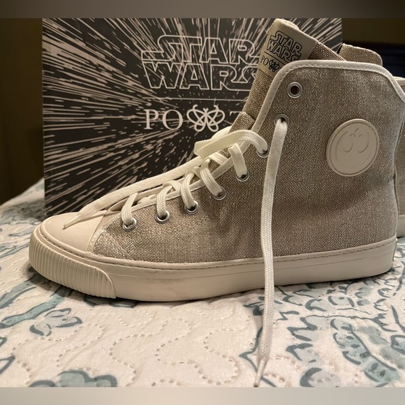 Star Wars Po-Zu Rebel Silver Linen Hitops. Size 9.5 women’s. - Picture 1 of 5